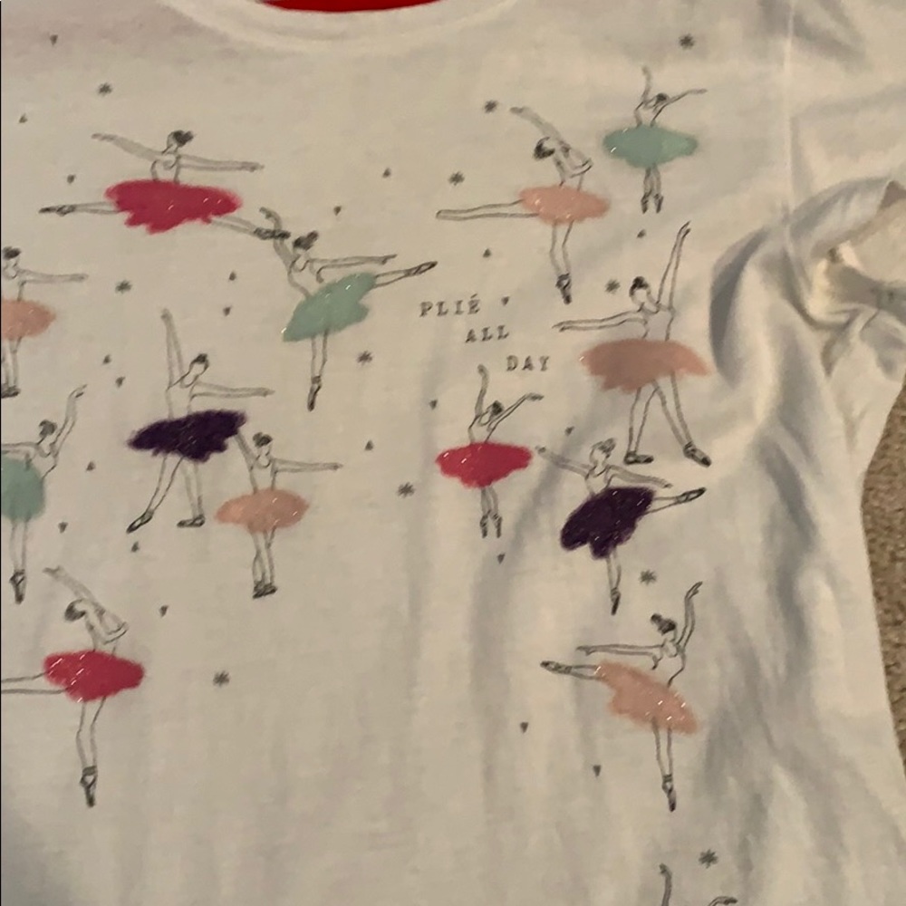 Cute tee - Picture 2 of 3